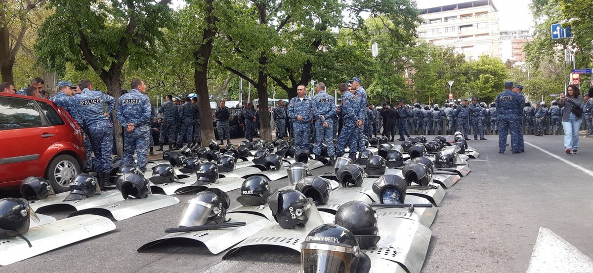 Armenia- Opposition activist groups on Wednesday began blocking Yerevan's central streets to demand the resignation of Prime Minister Nikol Pashinyan, while police are mobilizing additional forces