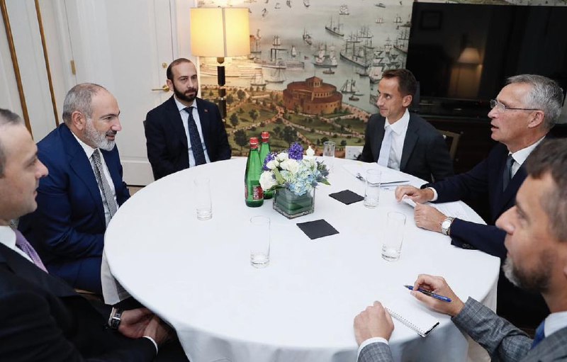 Nikol Pashinyan ha incontrato il Segretario generale della NATO Jens Stoltenberg a New York