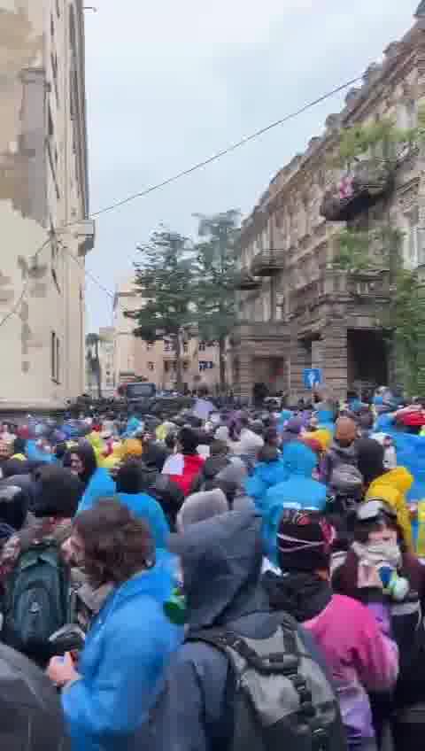 Tbilisi now: protesters remain at the Parliament with reportedly more and more people arriving at the rally scene. 