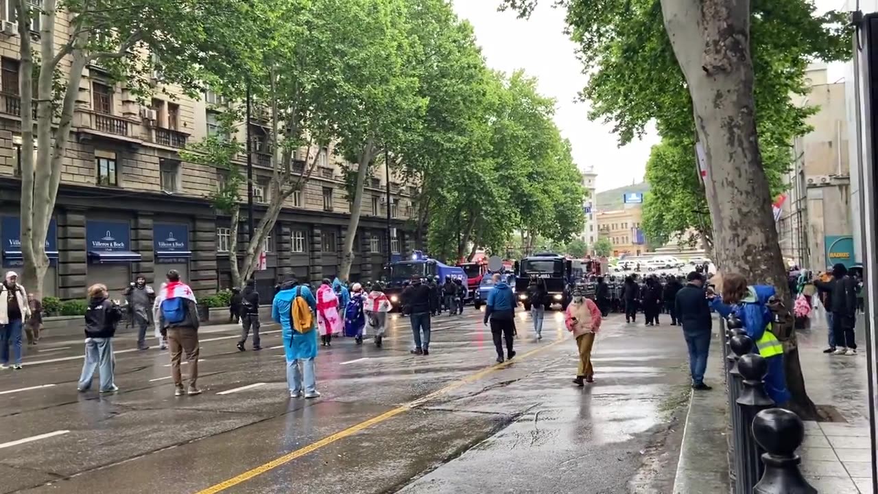 Crackdown warning from the police. They are beginning to slowly advance from Freedom Square.