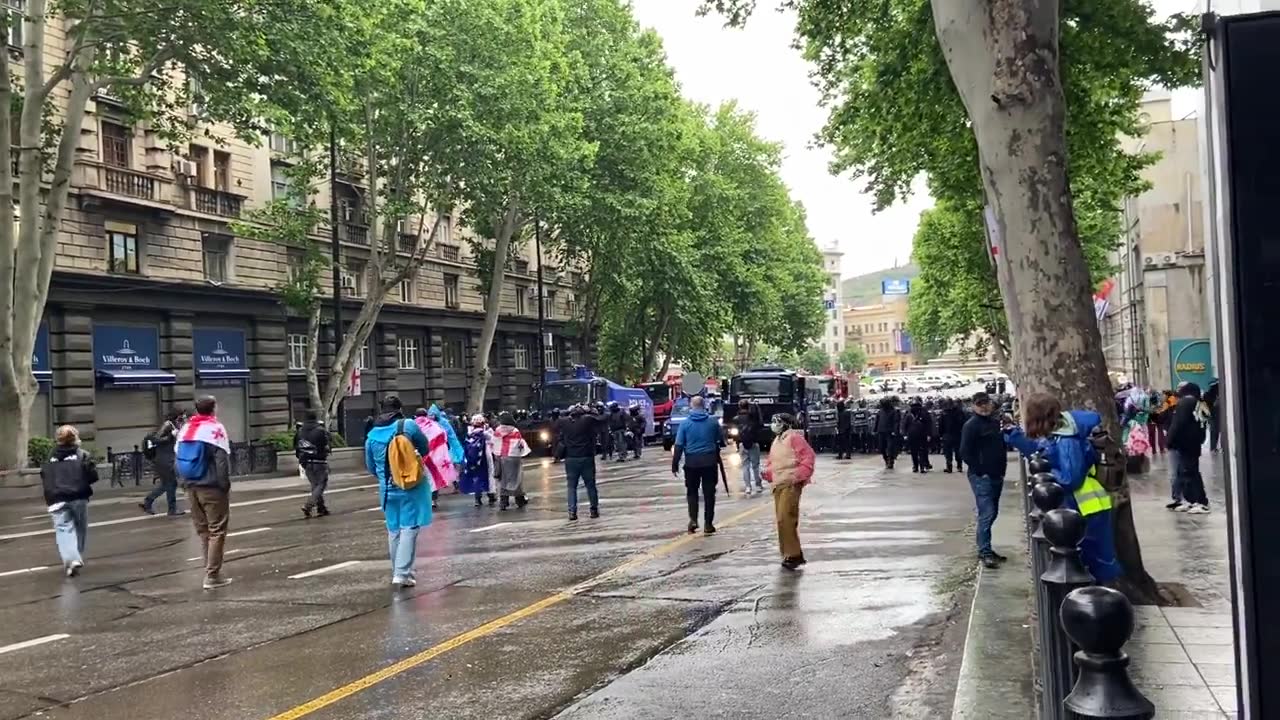 Crackdown warning from the police. They are beginning to slowly advance from Freedom Square.