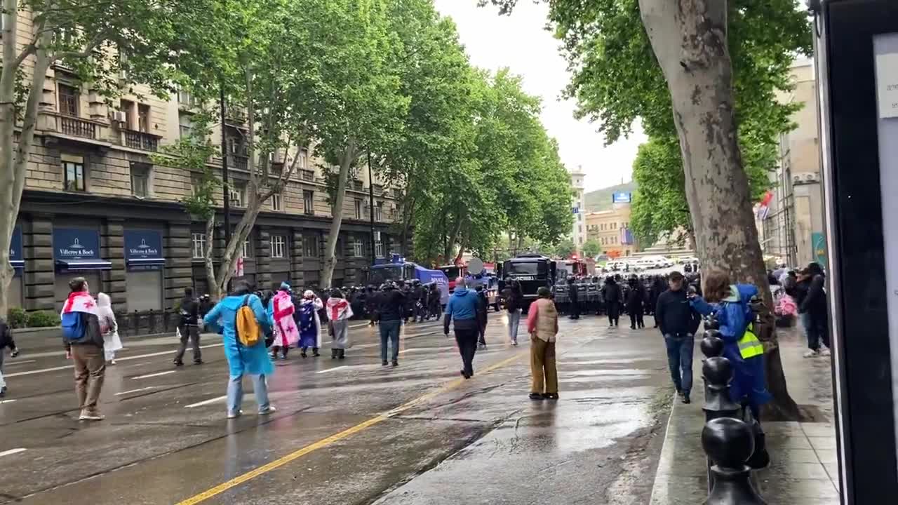 Crackdown warning from the police. They are beginning to slowly advance from Freedom Square.