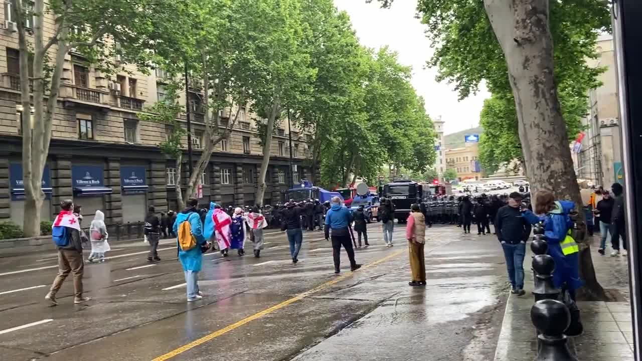 Crackdown warning from the police. They are beginning to slowly advance from Freedom Square.