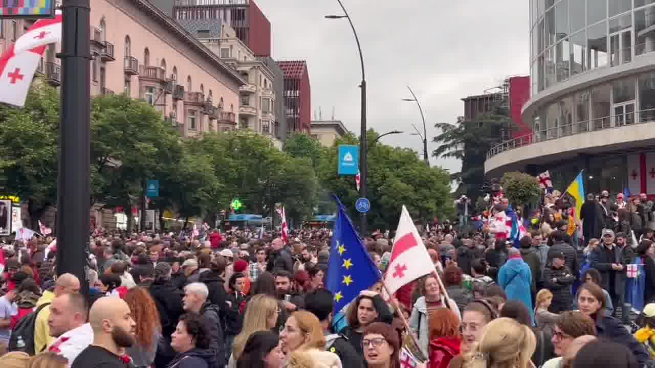 Tbilisi Now: People are about to start marching on the occasion of Georgia’s Independence Day