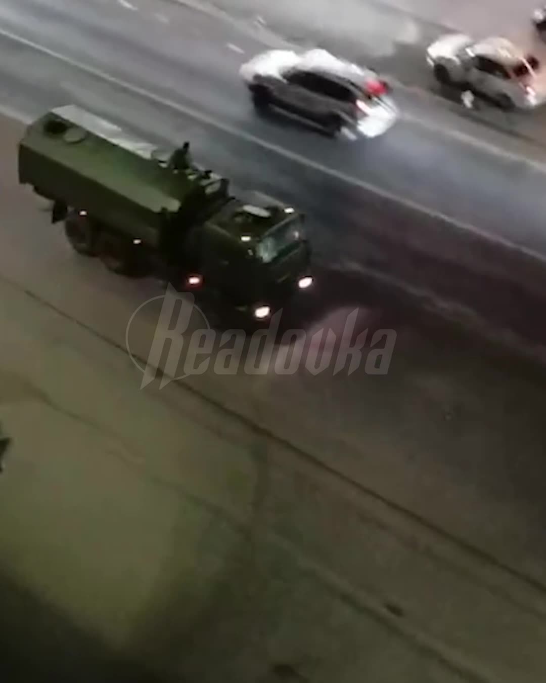 Vehículos blindados vistos en las calles de Derbent, Daguestán