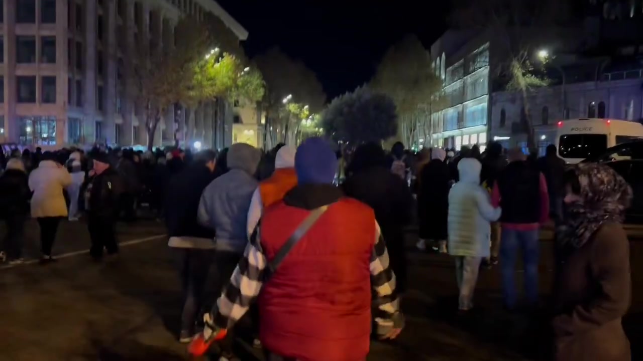 Protesters started marching towards the Georgian parliament building from the First Republic Square