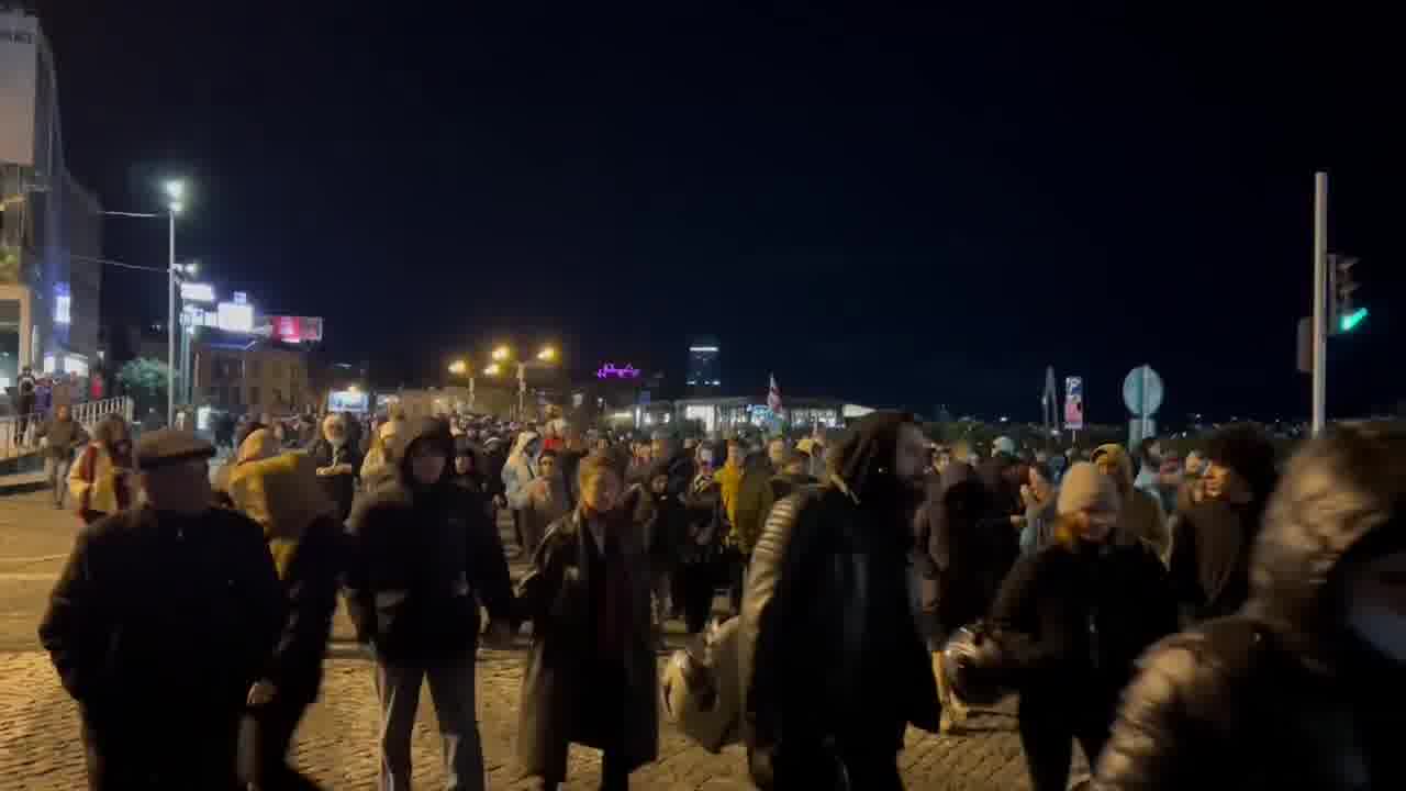 Protesters started marching towards the Georgian parliament building from the First Republic Square