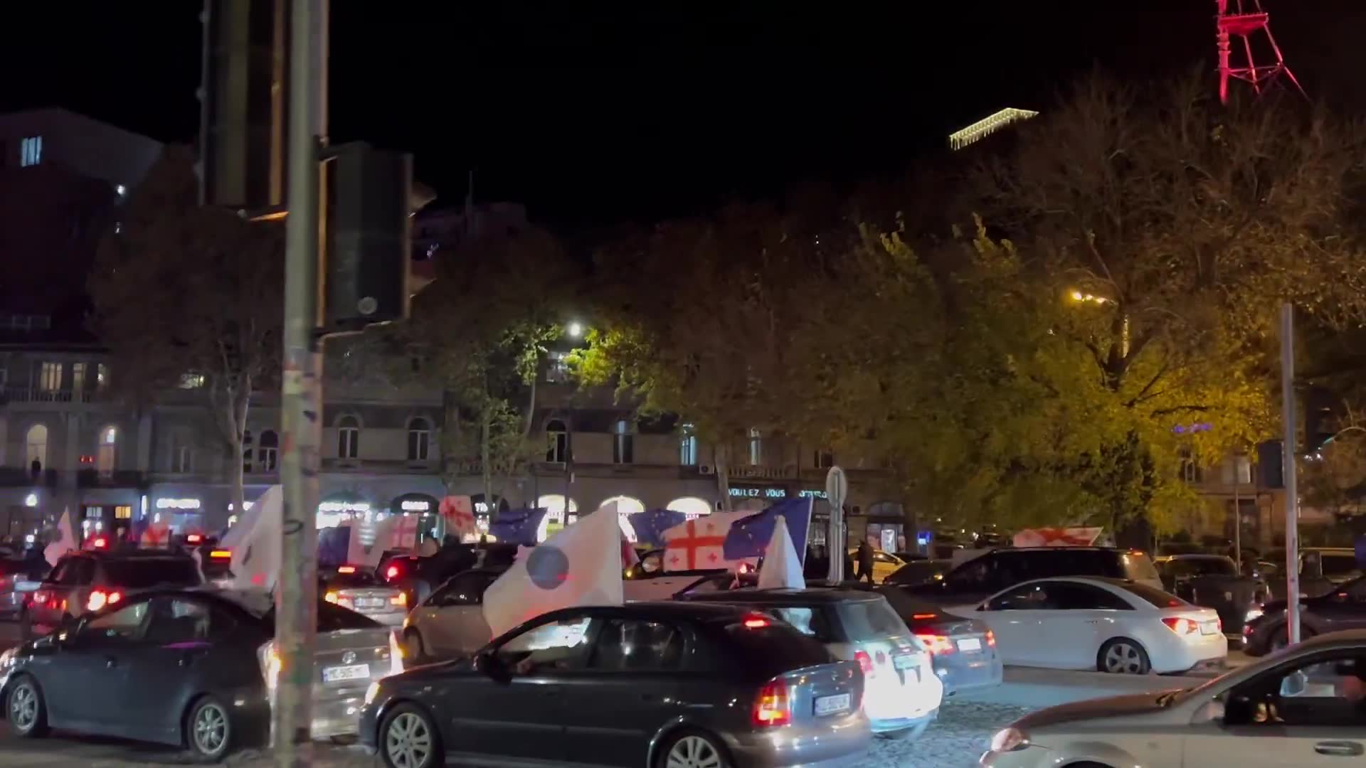 Protests ahead of the first parliamentary session have begun in Tbilisi, with people arriving from the regions and vehicles blocking the main avenue