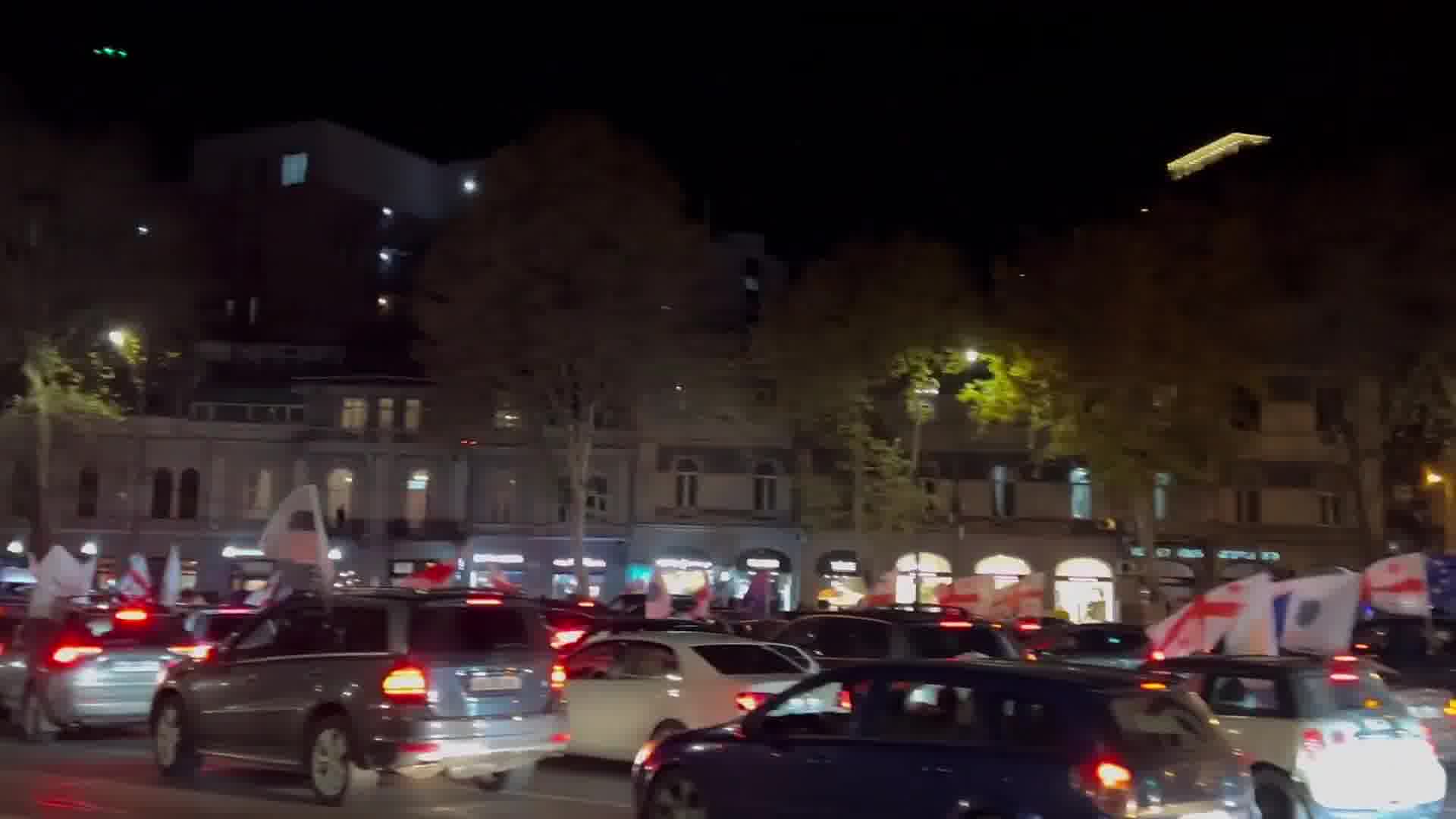 Protests ahead of the first parliamentary session have begun in Tbilisi, with people arriving from the regions and vehicles blocking the main avenue