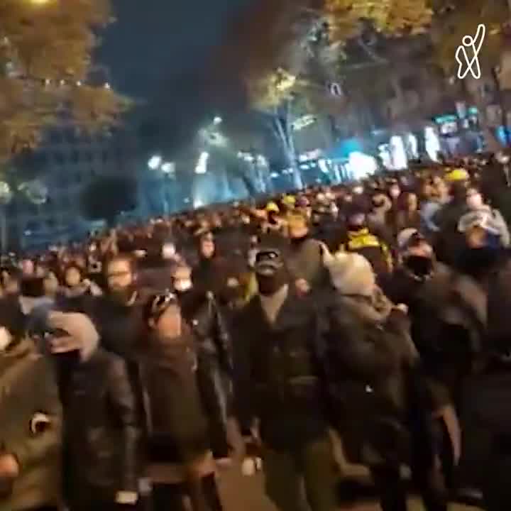 At 6 am protesters decide to relocate to Chavchavadze avenue near the Tbilisi State University