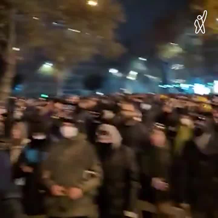 At 6 am protesters decide to relocate to Chavchavadze avenue near the Tbilisi State University