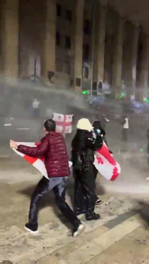 Water canons are being used against peaceful protesters at Rustaveli avenue. Photo: Guram Muradov/Civil.ge