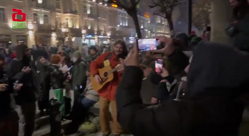 Tbilissi : la manifestation s'étend du Parlement au métro de Rustaveli