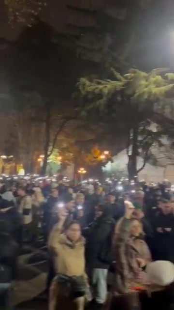 Nouveau rassemblement de protestation sur l'avenue Rustaveli à Tbilissi ce soir