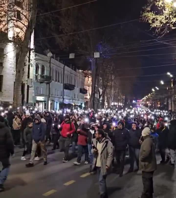 Protesters at Rustaveli avenue today