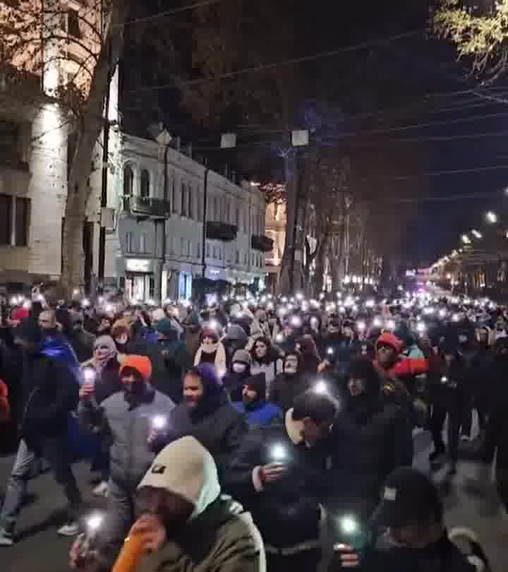 Protesters at Rustaveli avenue today