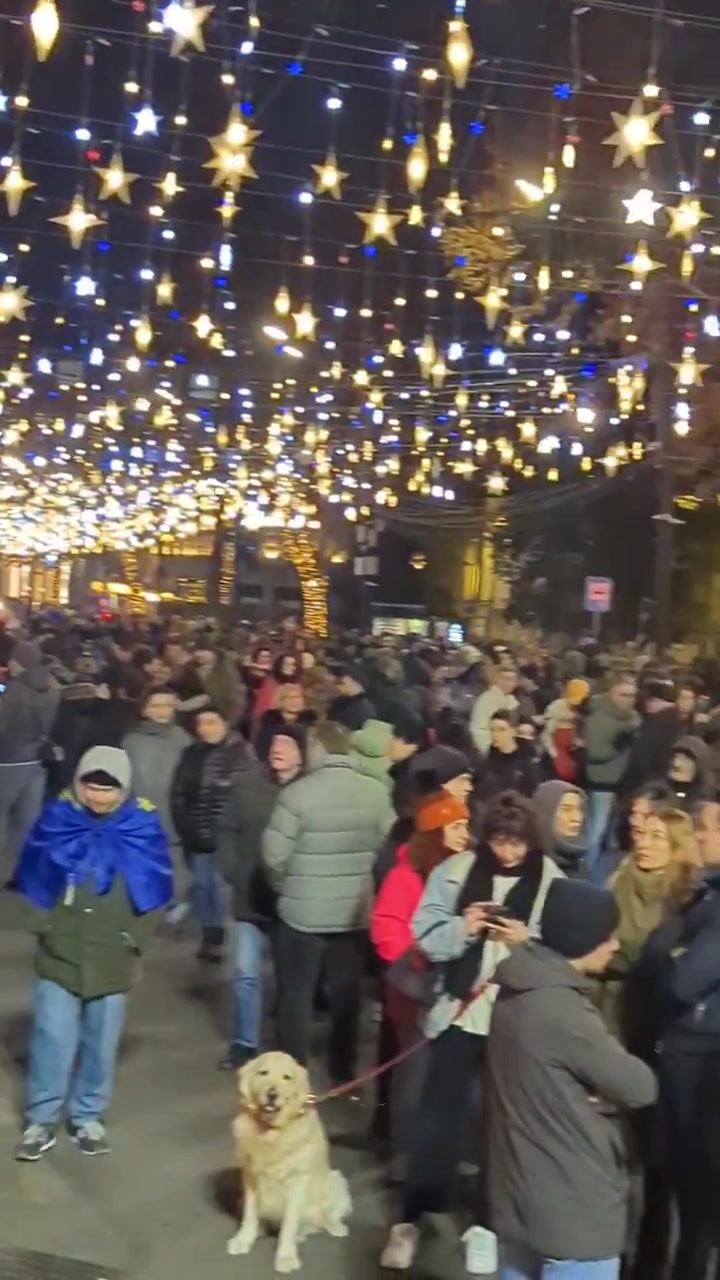 Tbilisi's Rustaveli Avenue now, on Day 39 of non-stop GeorgiaProtests. Demonstrators plan to also gather tomorrow evening near Kashveti Church, across the street from parliament, to mark Orthodox Christmas (January 7) together. Nini Gabritchidze/Civil.ge