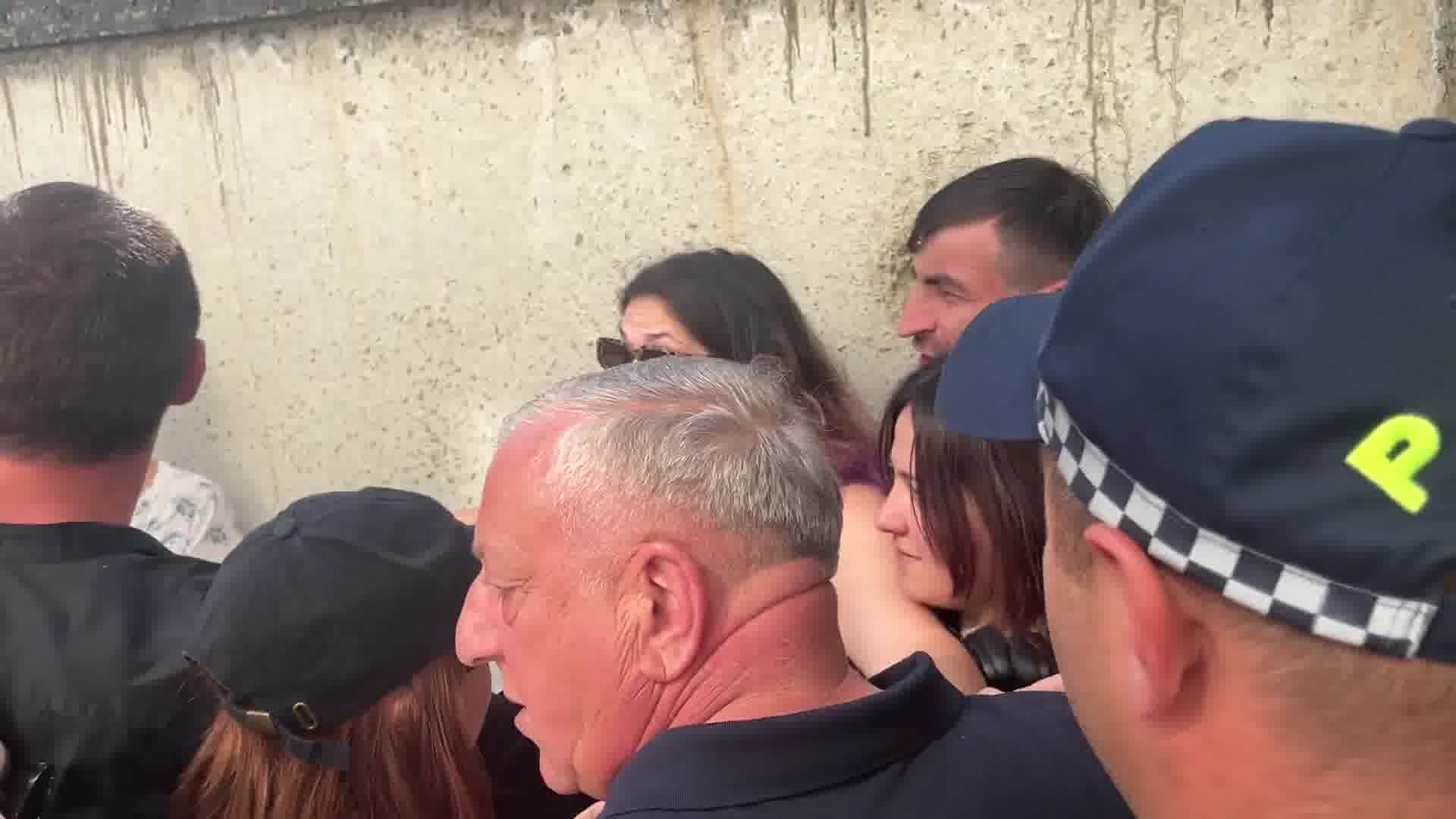 In the vicinity of the Tbilisi City Court, where Zurab Japaridze's case is under consideration, tensions are escalating between police and activists, creating hotspots of confrontation