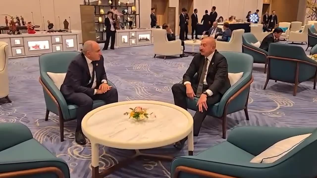 Pashinyan and Aliyev meet in China