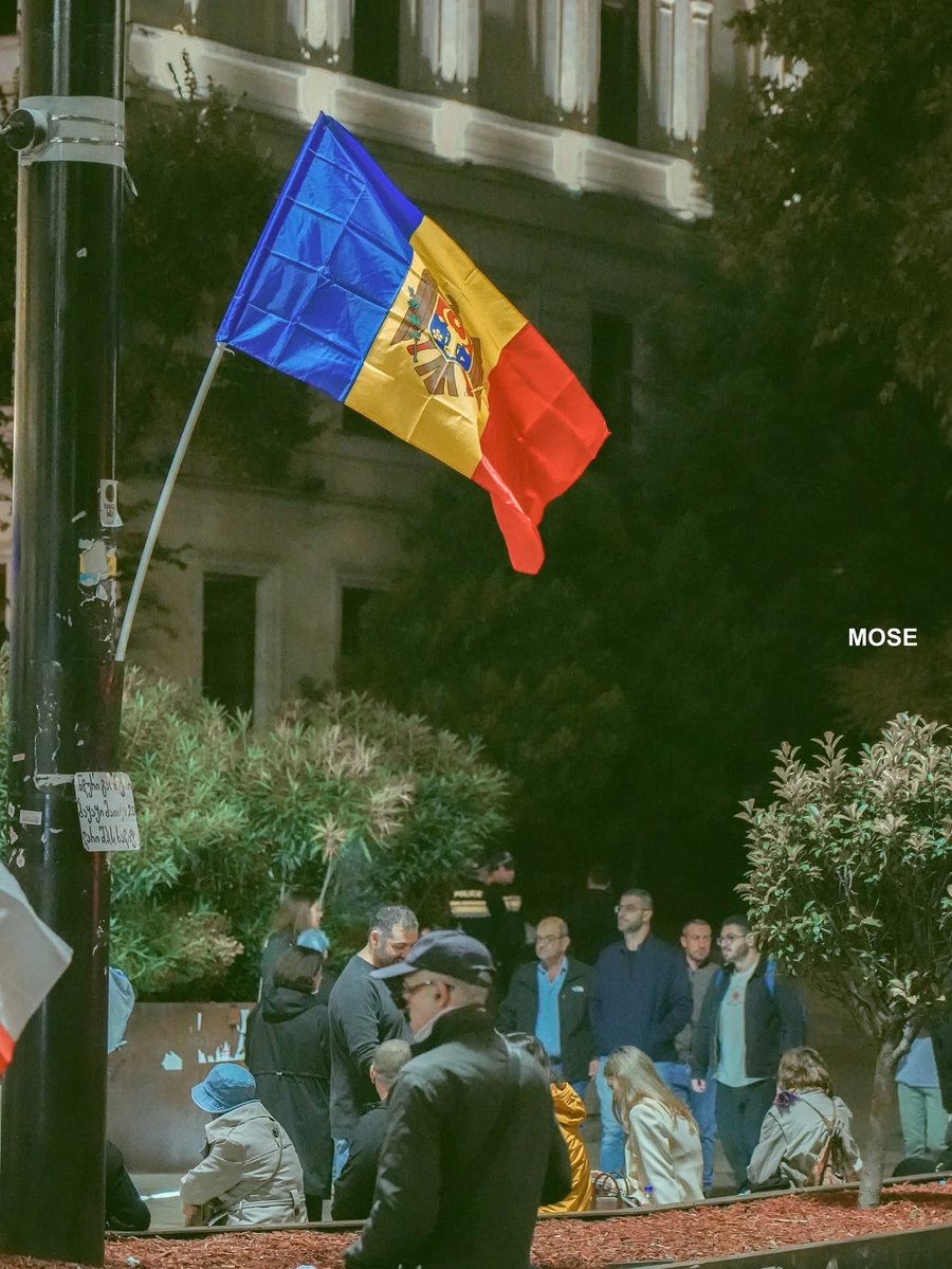 Day 306 of Georgia Protests. In Tbilisi, the flags of Moldova and Ukraine were flown alongside the Georgian and EU flags