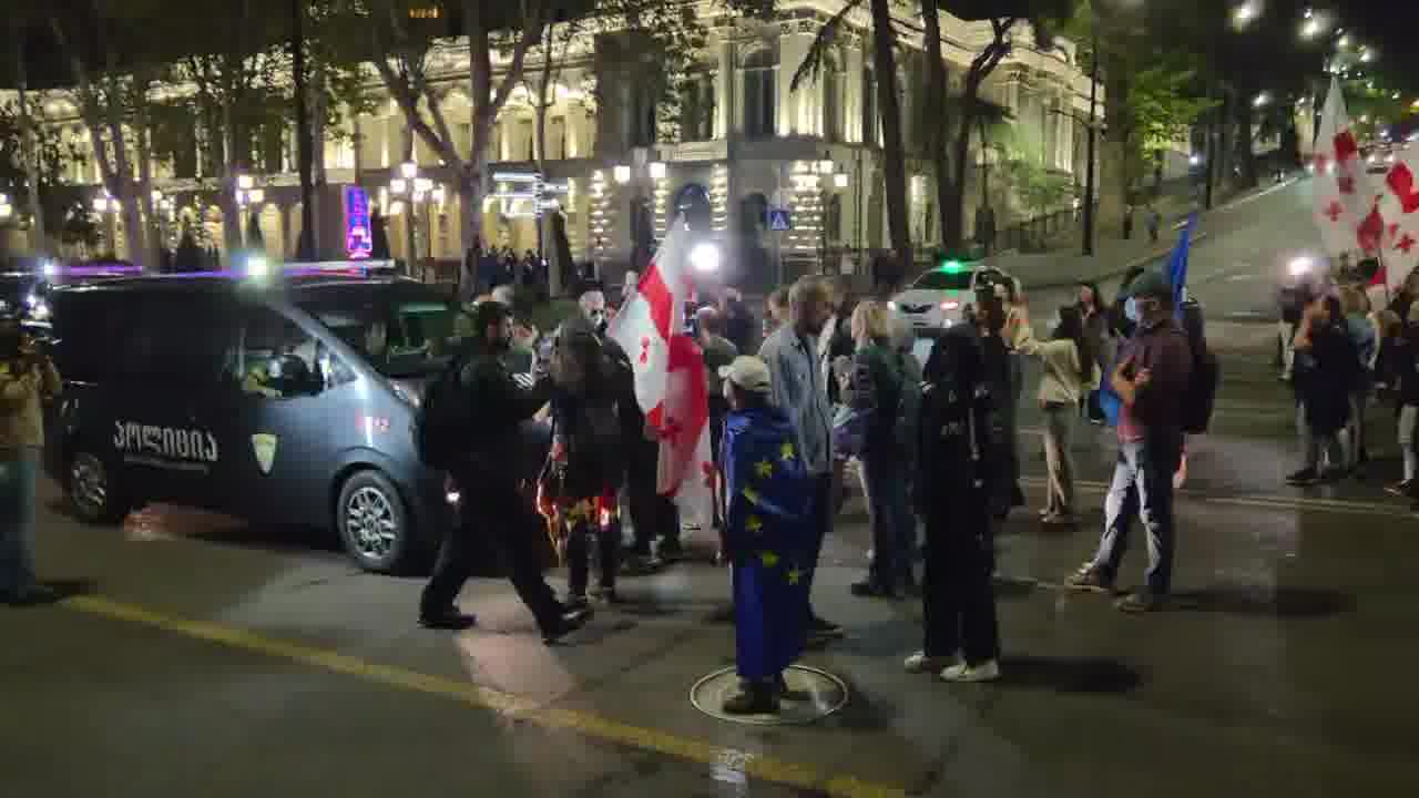 Police in Tbilisi have ordered protesters to clear the city’s central Rustaveli Avenue, after the prime minister threatened to take a ‘methodical approach’ to ending the daily demonstrations blocking the road. After protesters refused, police withdrew