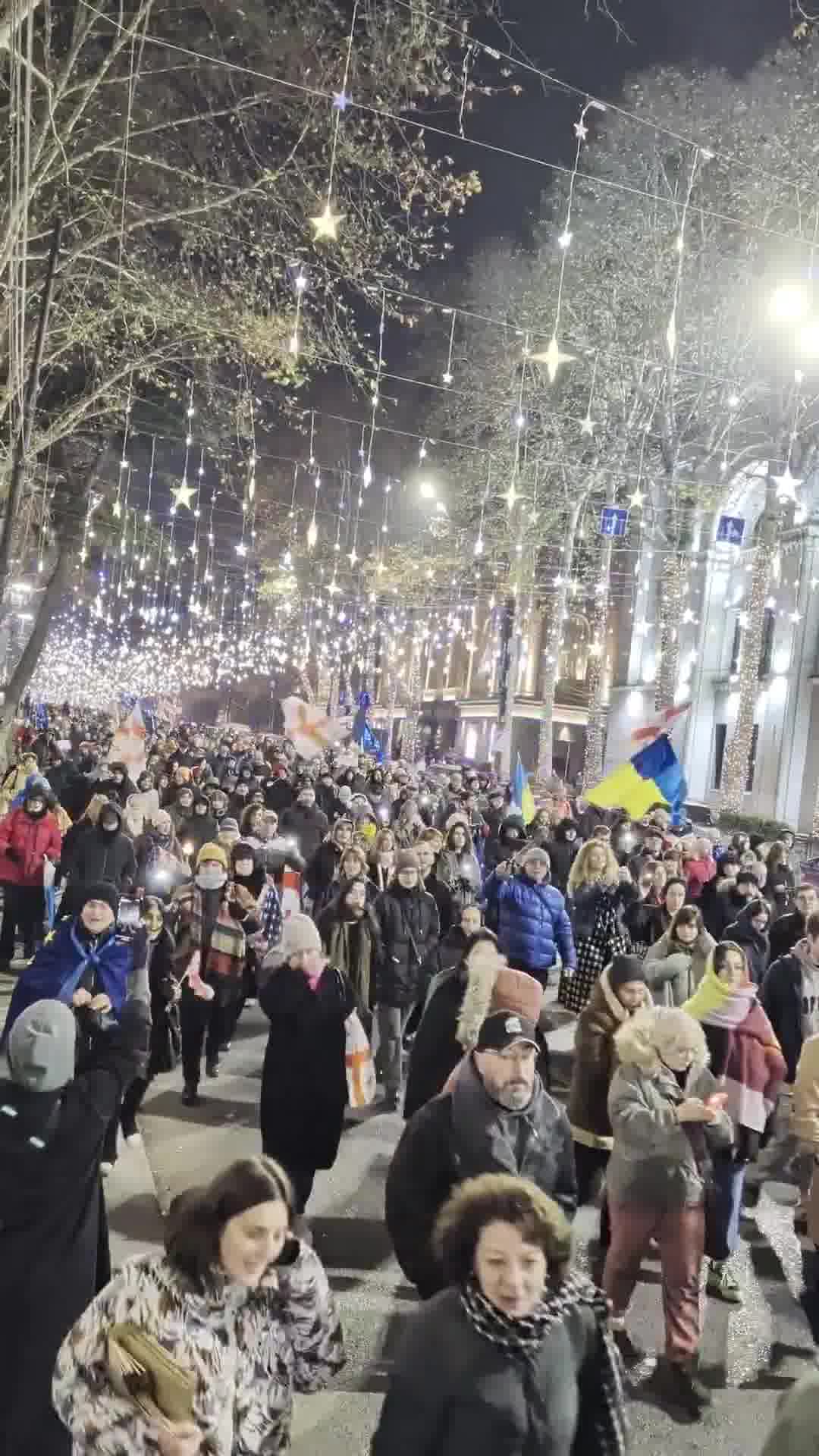 Daily protests continue in Tbilisi as police warn to enforce new laws that extend protest restrictions to sidewalks. Nini Gabritchidze/Civil.ge