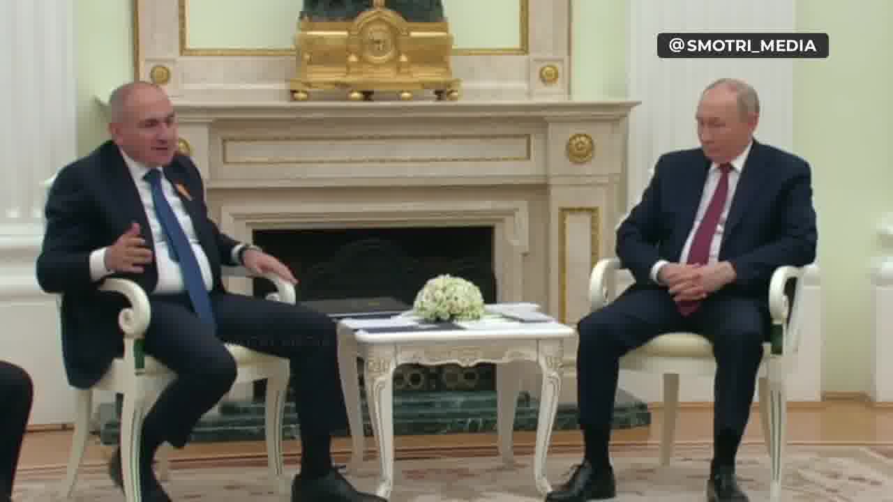 PM of Armenia met with Putin